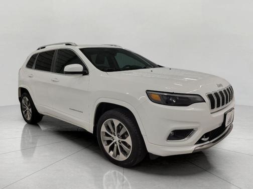 2019 Jeep Cherokee Overland