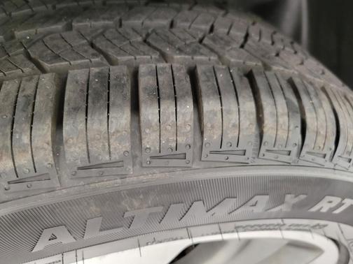 2019 Jeep Cherokee Overland