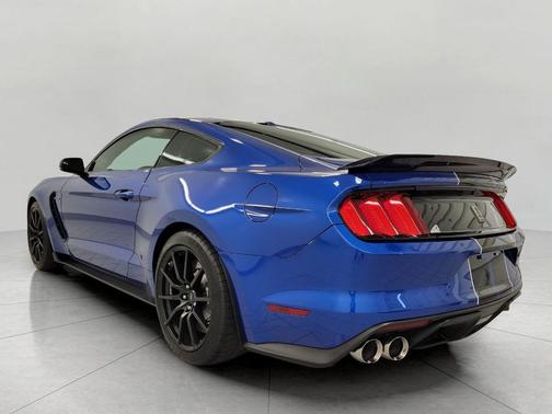 2017 Ford Shelby GT350 Base