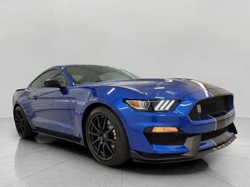 2017 Ford Shelby GT350 Base