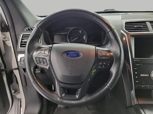 WHITE PLATINUM MET TRI-COAT 2019 Ford Explorer Sport