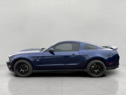 Kona Blue Metallic 2010 Ford Mustang GT Premium