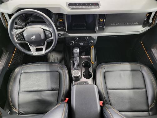 CARBONIZED GRAY METALLIC 2022 Ford Bronco Badlands