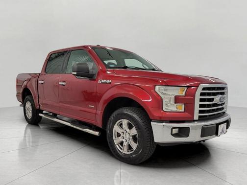 RUBY RED METALLIC TINTED CC 2017 Ford F-150 XLT