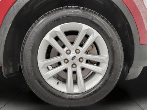 RUBY RED METALLIC TC 2015 Ford Explorer XLT