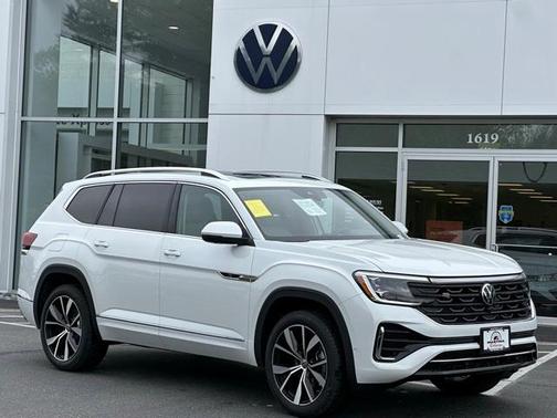 2025 Volkswagen Atlas 2.0T SEL Premium R-Line