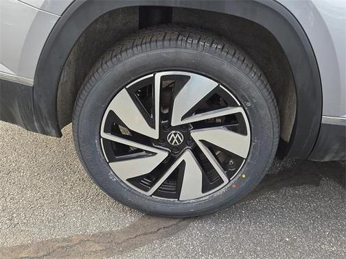 2024 Volkswagen Atlas 2.0T SEL