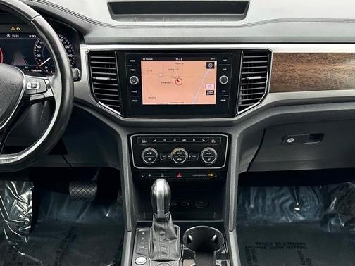 2018 Volkswagen Atlas 3.6L SEL Premium