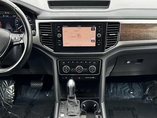 2018 Volkswagen Atlas 3.6L SEL Premium