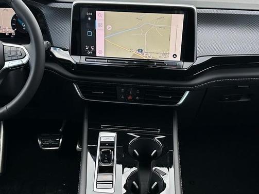 2025 Volkswagen Atlas Cross Sport 2.0T SEL Premium R-Line