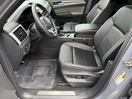 2022 Volkswagen Atlas Cross Sport 2.0T SE w/Technology