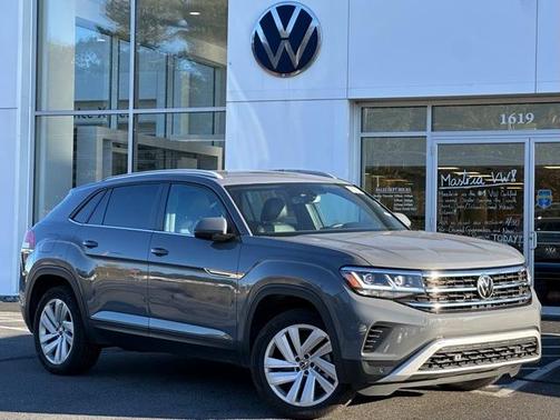 2022 Volkswagen Atlas Cross Sport 2.0T SE w/Technology