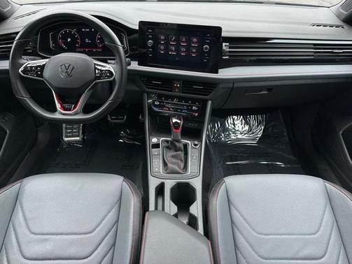 2025 Volkswagen Jetta GLI 2.0T Autobahn