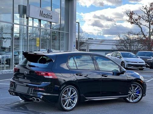 2024 Volkswagen Golf R 2.0T