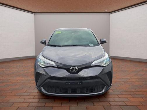 Magnetic Gray Metallic 2021 Toyota C-HR XLE