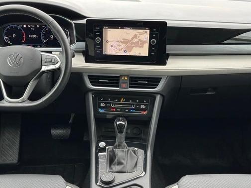 2025 Volkswagen Taos 1.5T SEL