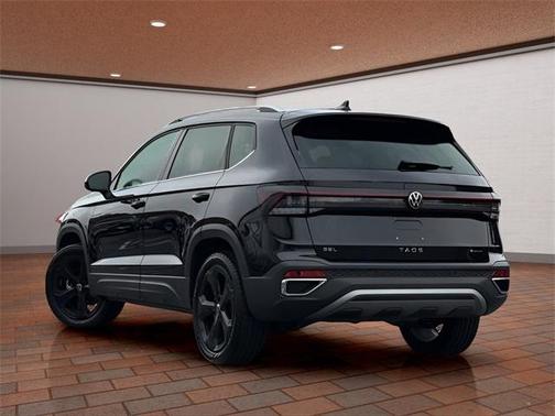 2025 Volkswagen Taos 1.5T SEL