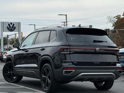 2025 Volkswagen Taos 1.5T SEL