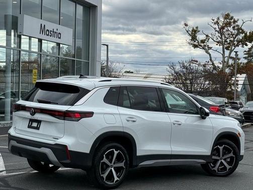 2025 Volkswagen Tiguan 2.0T SE