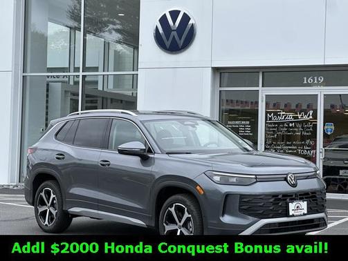 2025 Volkswagen Tiguan 2.0T SE