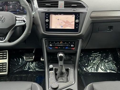 2024 Volkswagen Tiguan 2.0T SEL R-Line