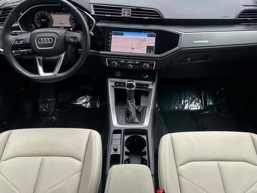 2022 Audi Q3 45 S line Premium
