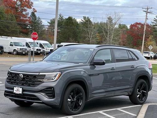 2026 Volkswagen Atlas Cross Sport 2.0T SEL R-Line Black