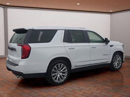 Summit White 2022 GMC Yukon Denali