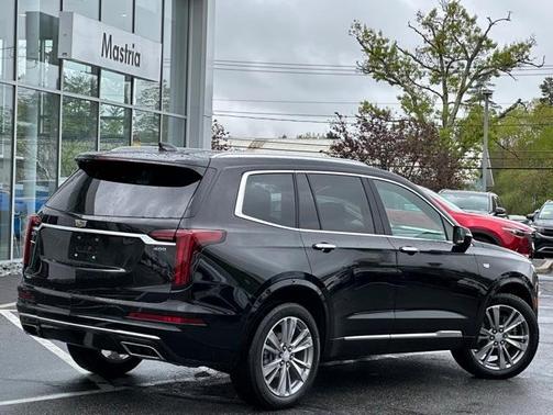 2023 Cadillac XT6 Premium Luxury AWD