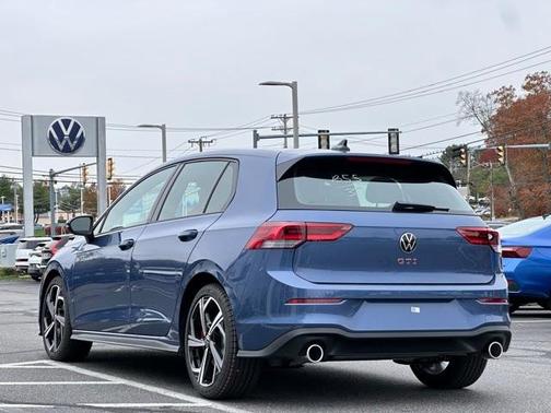 2026 Volkswagen Golf GTI SE