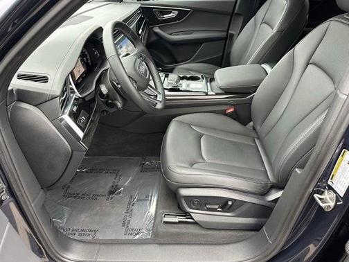 2025 Audi Q7 55 Premium Plus