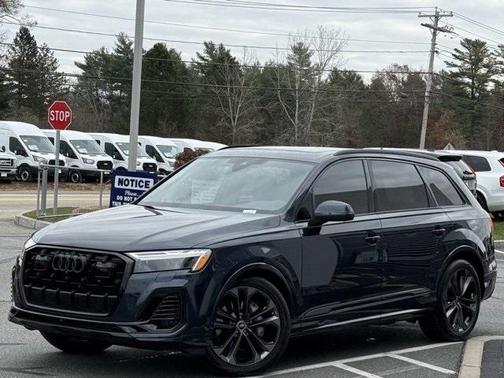 2025 Audi Q7 55 Premium Plus
