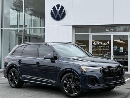 2025 Audi Q7 55 Premium Plus