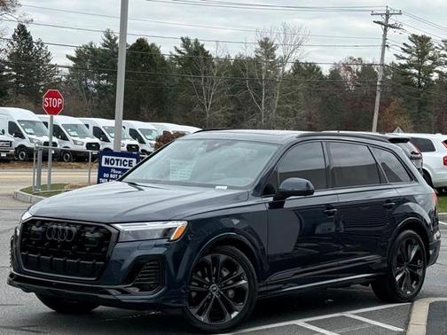 2025 Audi Q7 55 Premium Plus