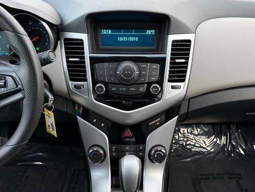 2011 Chevrolet Cruze LS