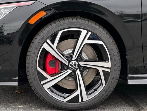 2026 Volkswagen Golf GTI SE