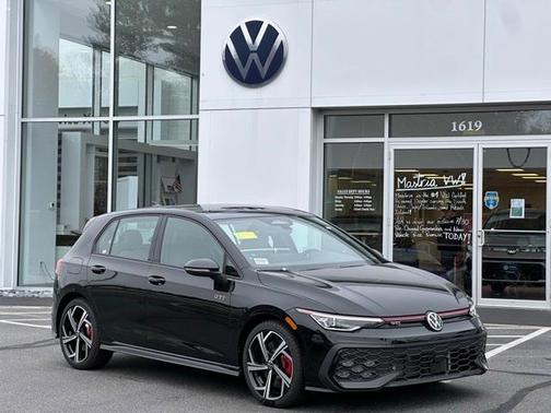 2026 Volkswagen Golf GTI SE