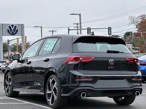 2026 Volkswagen Golf GTI SE