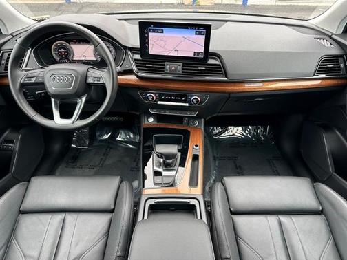 2022 Audi Q5 e 55 S line quattro Premium