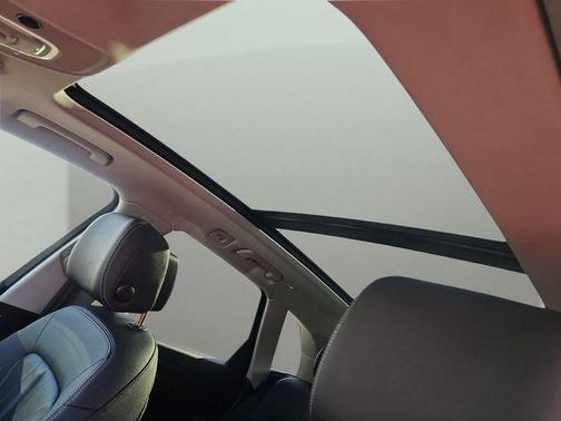 2023 Audi Q5 45 S line quattro Premium