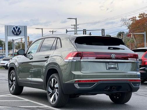 2026 Volkswagen Atlas Cross Sport 2.0T SE