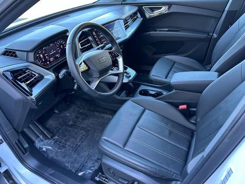 2024 Audi Q4 e-tron 55 quattro Premium