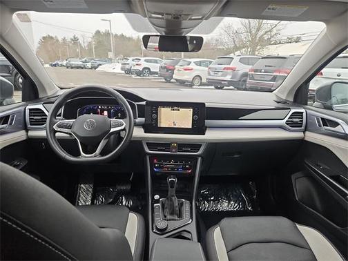 2025 Volkswagen Taos 1.5T SEL