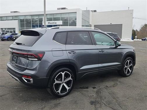 2025 Volkswagen Taos 1.5T SEL