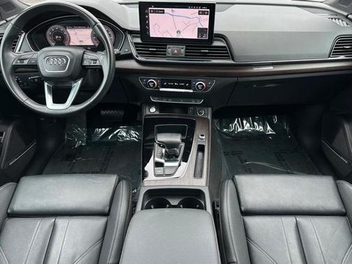 2023 Audi Q5 45 S line Premium Plus