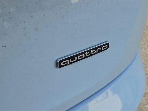 2023 Audi Q5 45 S line quattro Premium