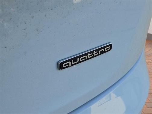 2023 Audi Q5 45 S line quattro Premium
