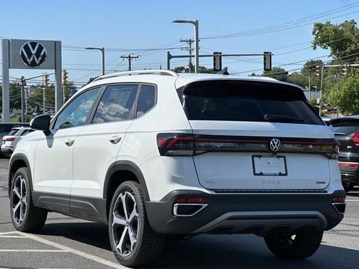 2025 Volkswagen Taos 1.5T SEL