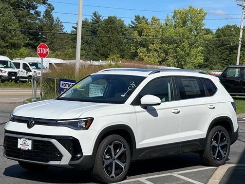 2025 Volkswagen Taos 1.5T SEL