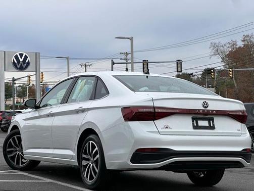 2025 Volkswagen Jetta 1.5T SE